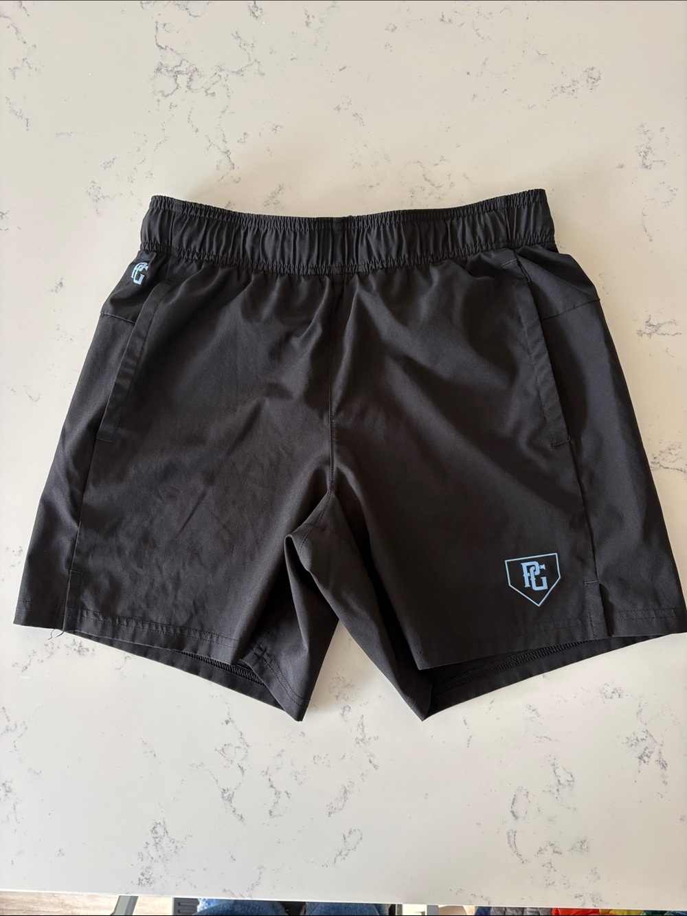 Perfect Game boys shorts L